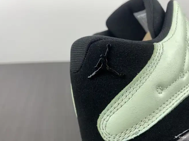 Reps TBK Single's Air Retro Jordan DM0803-300 Low (2021) Day 13 0418